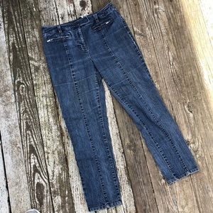 Jones New York vintage petite jeans 78% cotton.